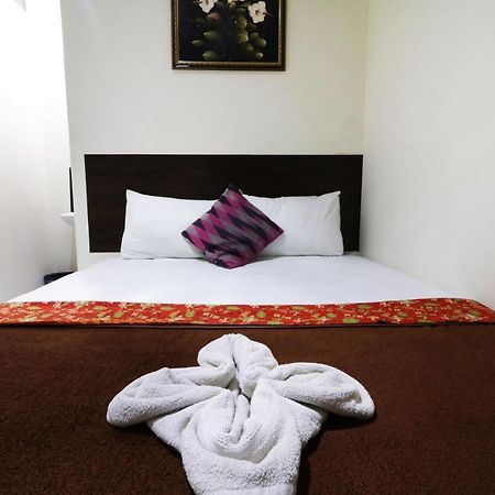 Bantal Guling Pasar Baru Hotel Bandung Buitenkant foto