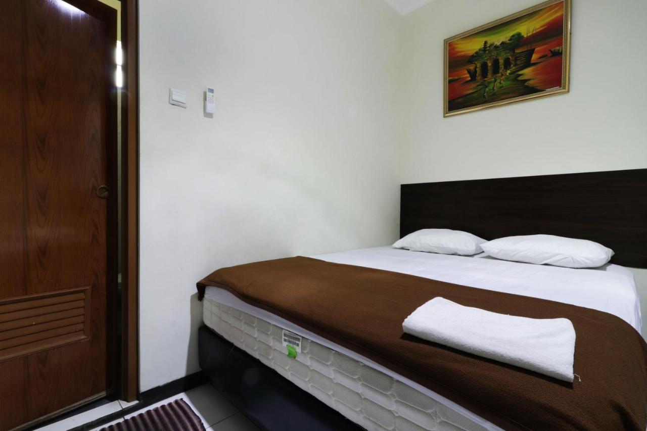 Bantal Guling Pasar Baru Hotel Bandung Buitenkant foto